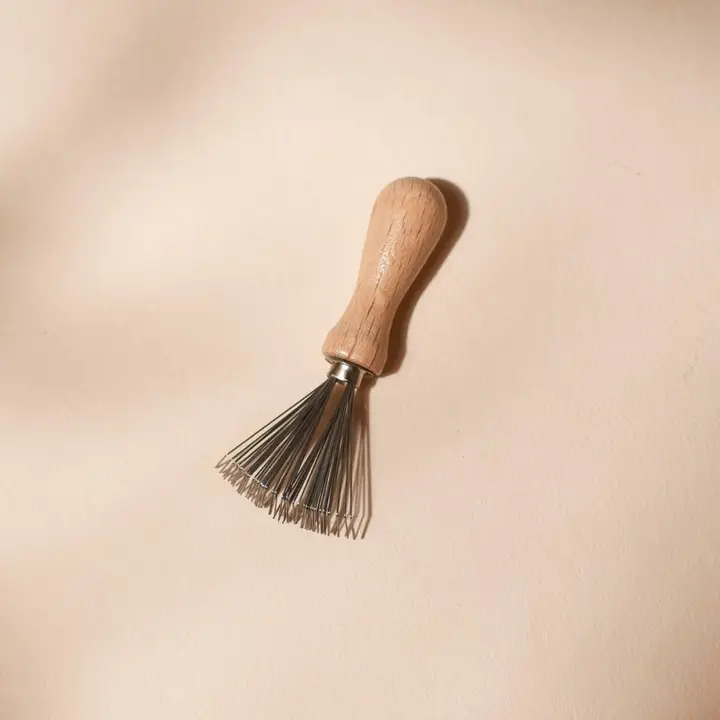 Peigne nettoyant pour brosse – Image 1